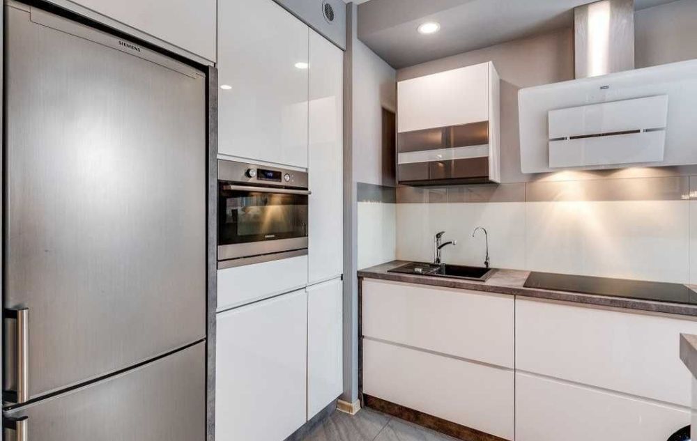 Ładna kuchnia lakierowana. Możliwość transportu