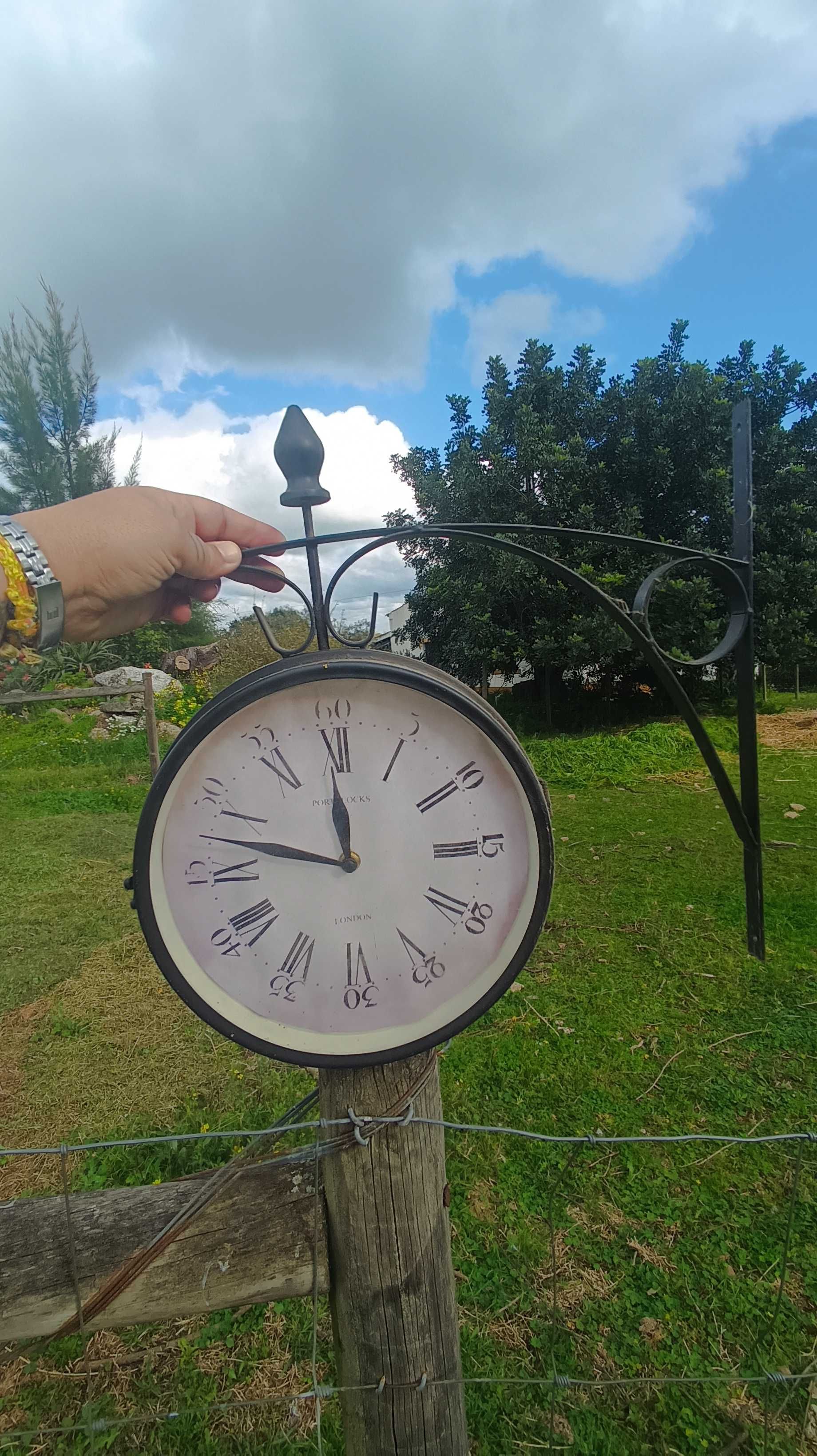 Relógio de parede