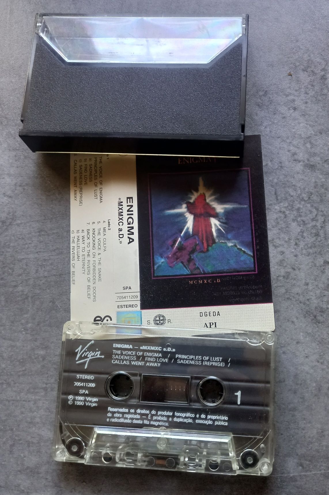 Cassete nova, Enigma album MXMXC a.D