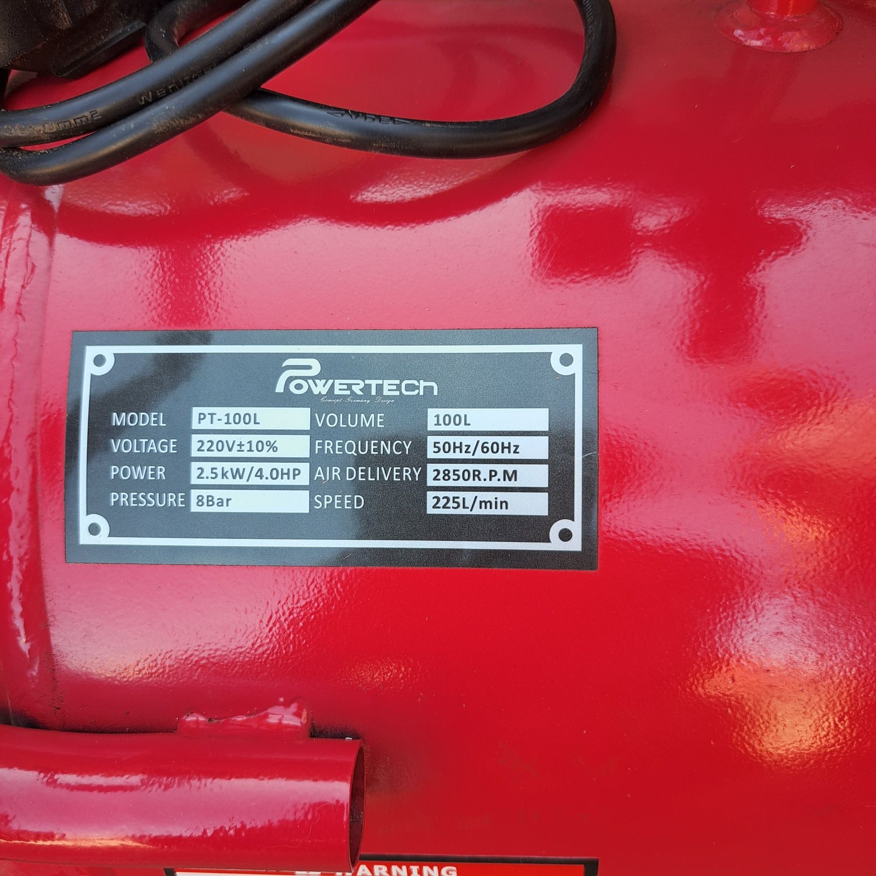 Compressores 100 litros (Powertech PT-100L e Rubete 100TP)
