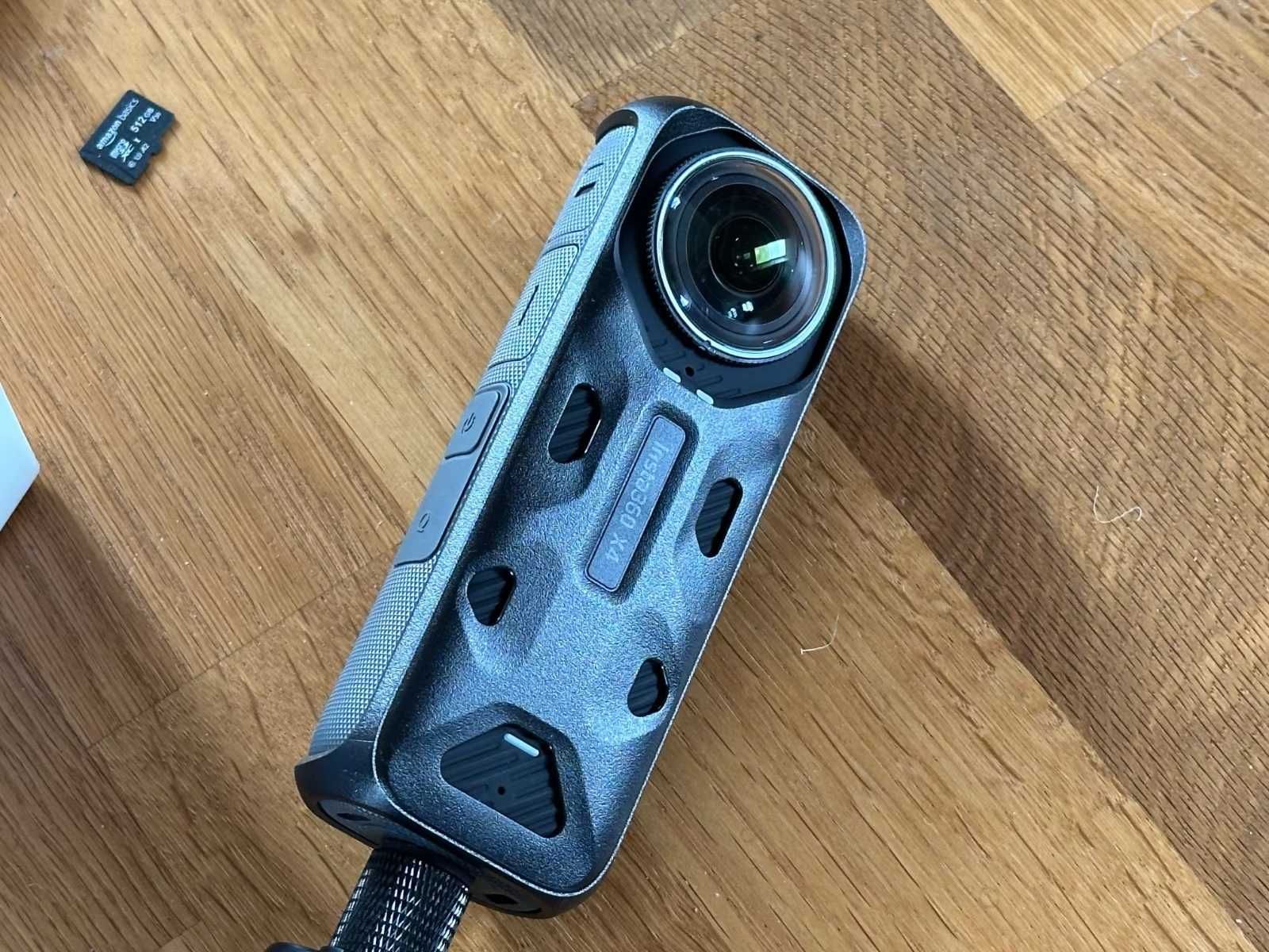 Insta360 X4 8K  z Statywem i 512GB Karta