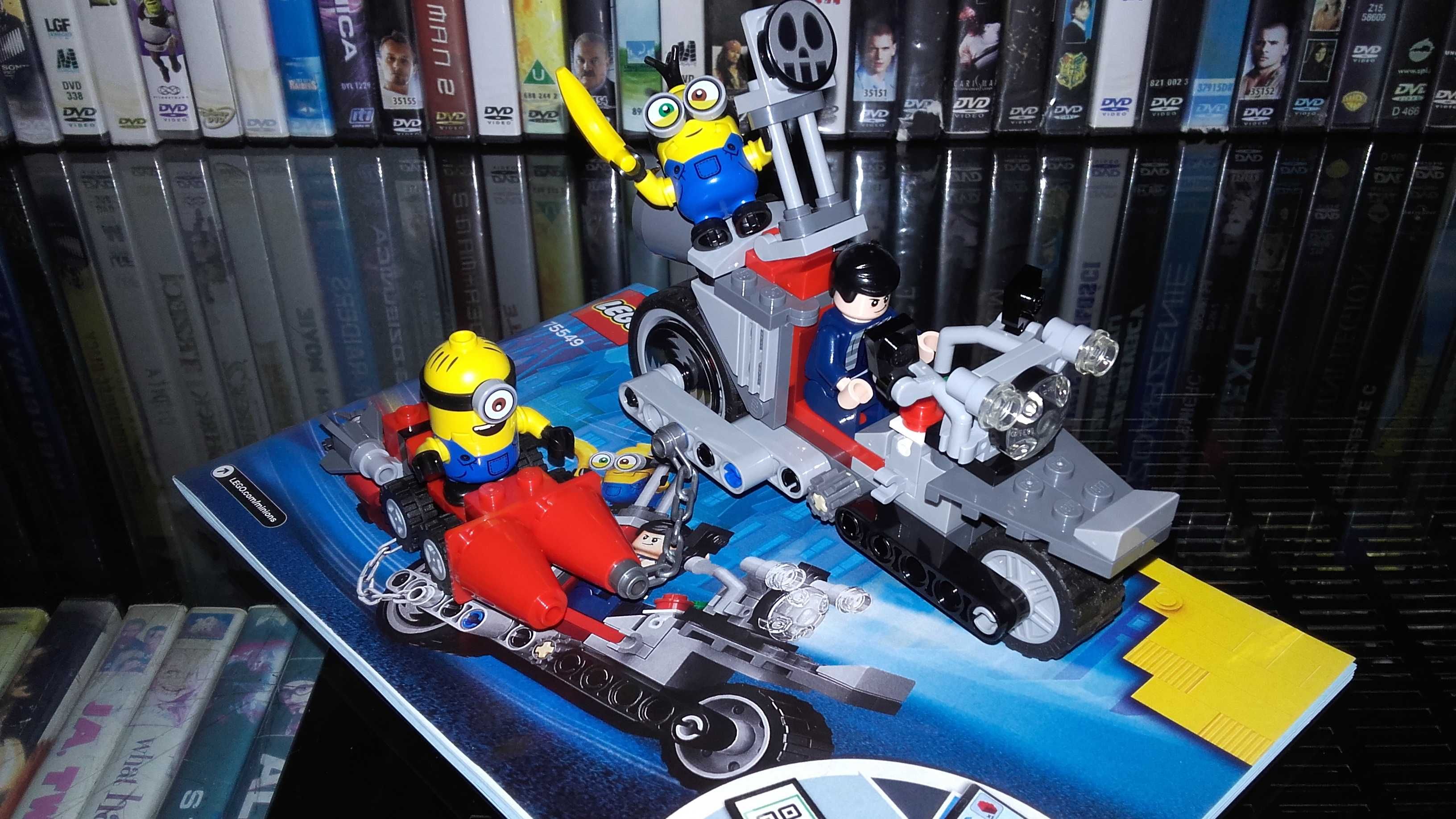 lego minionki 75550 i walka kung-fu 75549 motocykl  ( oswietlony LED )