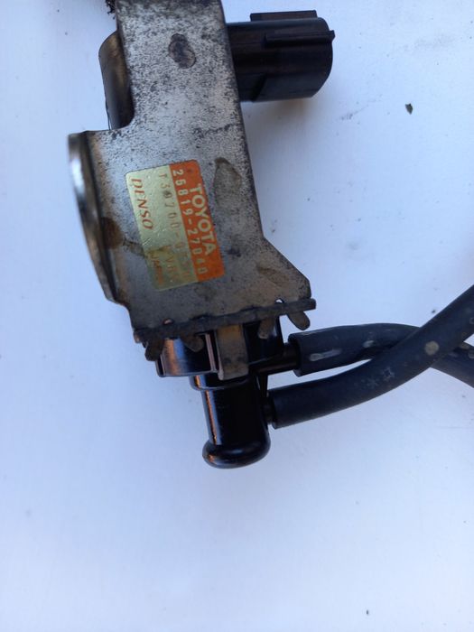 Zaworek zawór turbo turbiny turbosprężarka Toyota Rav4 II 2.0 d4d 1cd