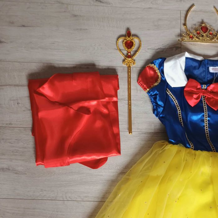 Zestaw XXL! Nowy strój Królewna Śnieżka + akcesoria! r. 116 przebranie