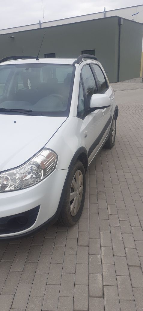 Suzuki sx4 4x4  grzane fotele