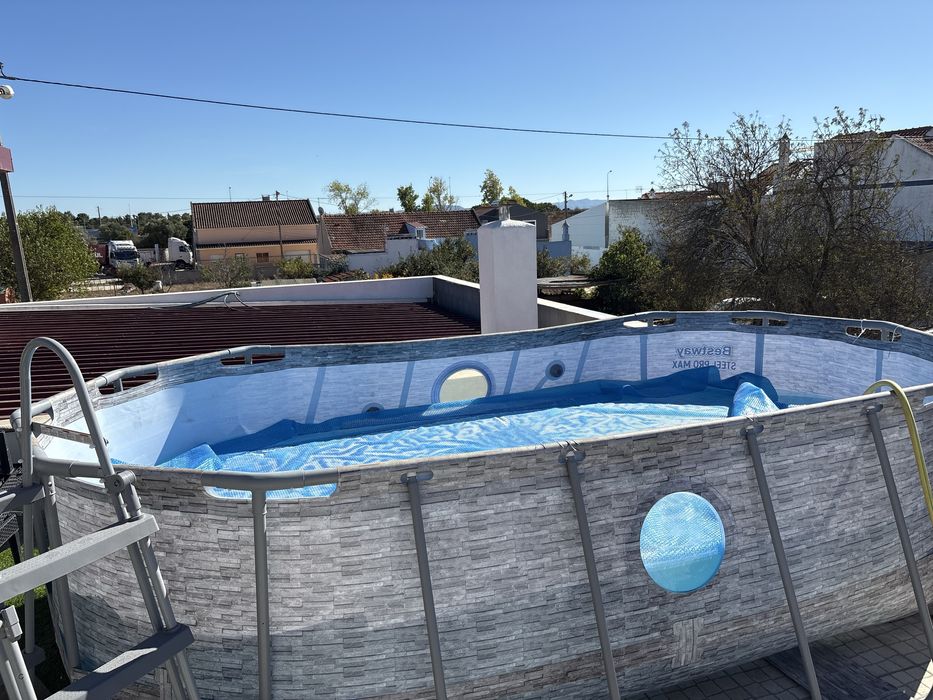 piscina bestway steel pro max