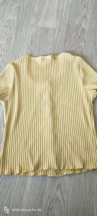 Krótka bluzeczka roz M