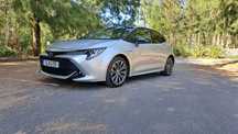 Toyota Corolla HB 1.8 Hybrid Square Collection