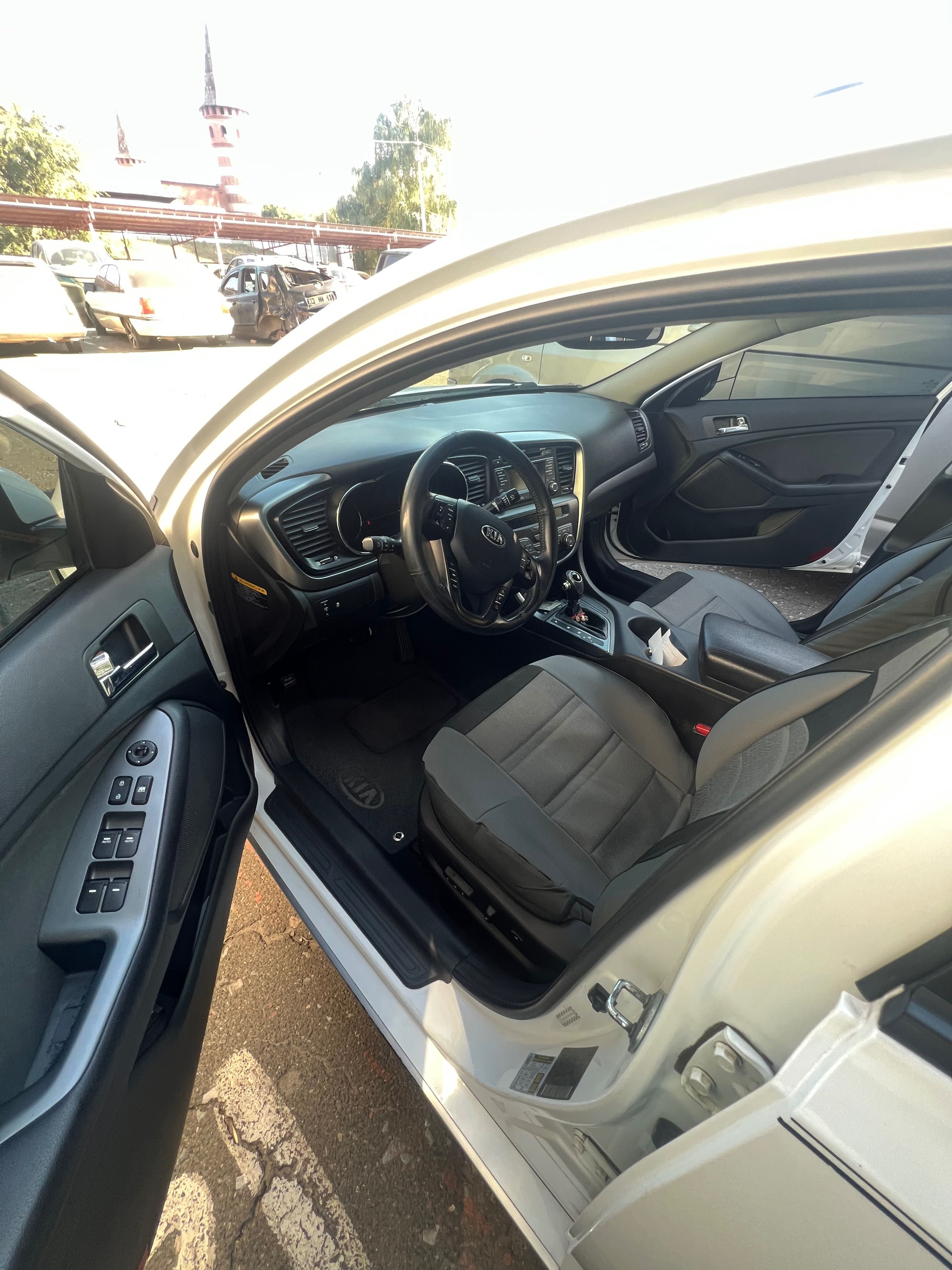 Kia Optima в хорошем состоянии