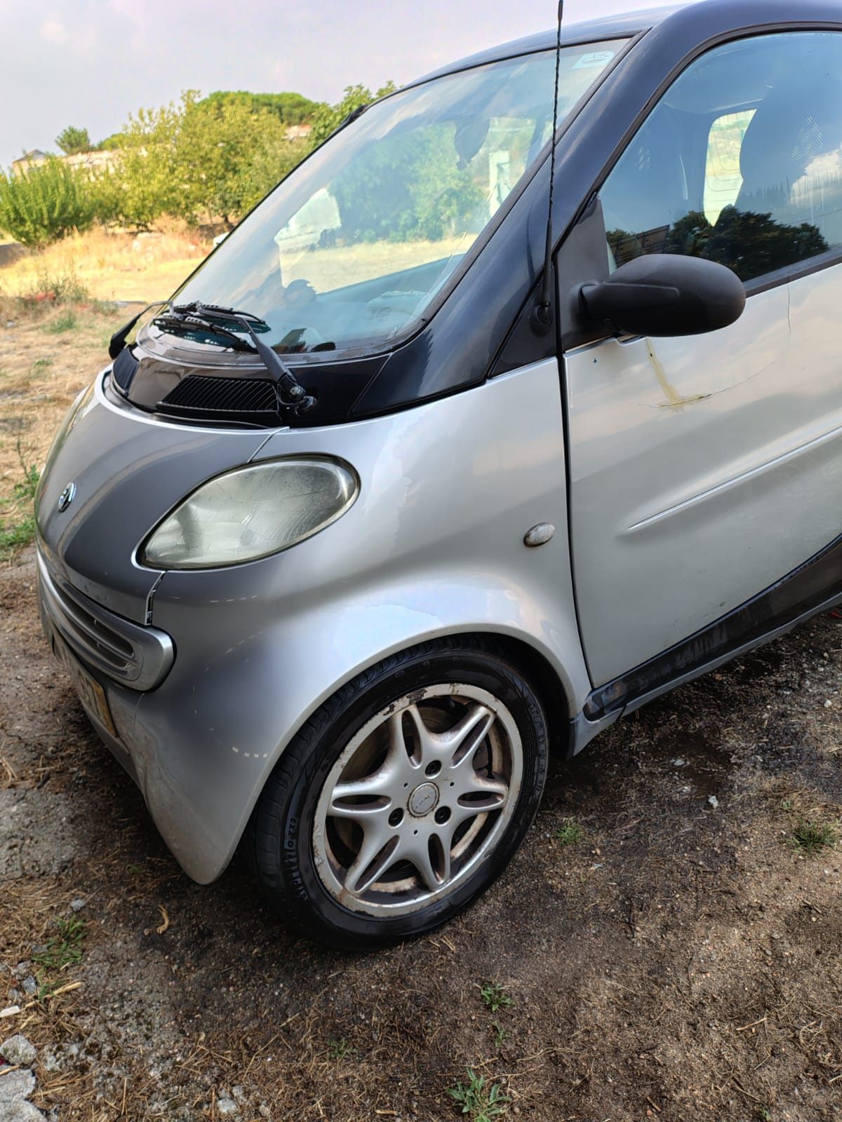 Smart fortwo 599 gasolina ano 2000 para peças todo Material disponível