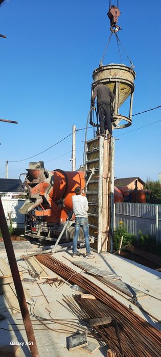 Монолітні плити перекриття, бетонні бомбосховища різної складності