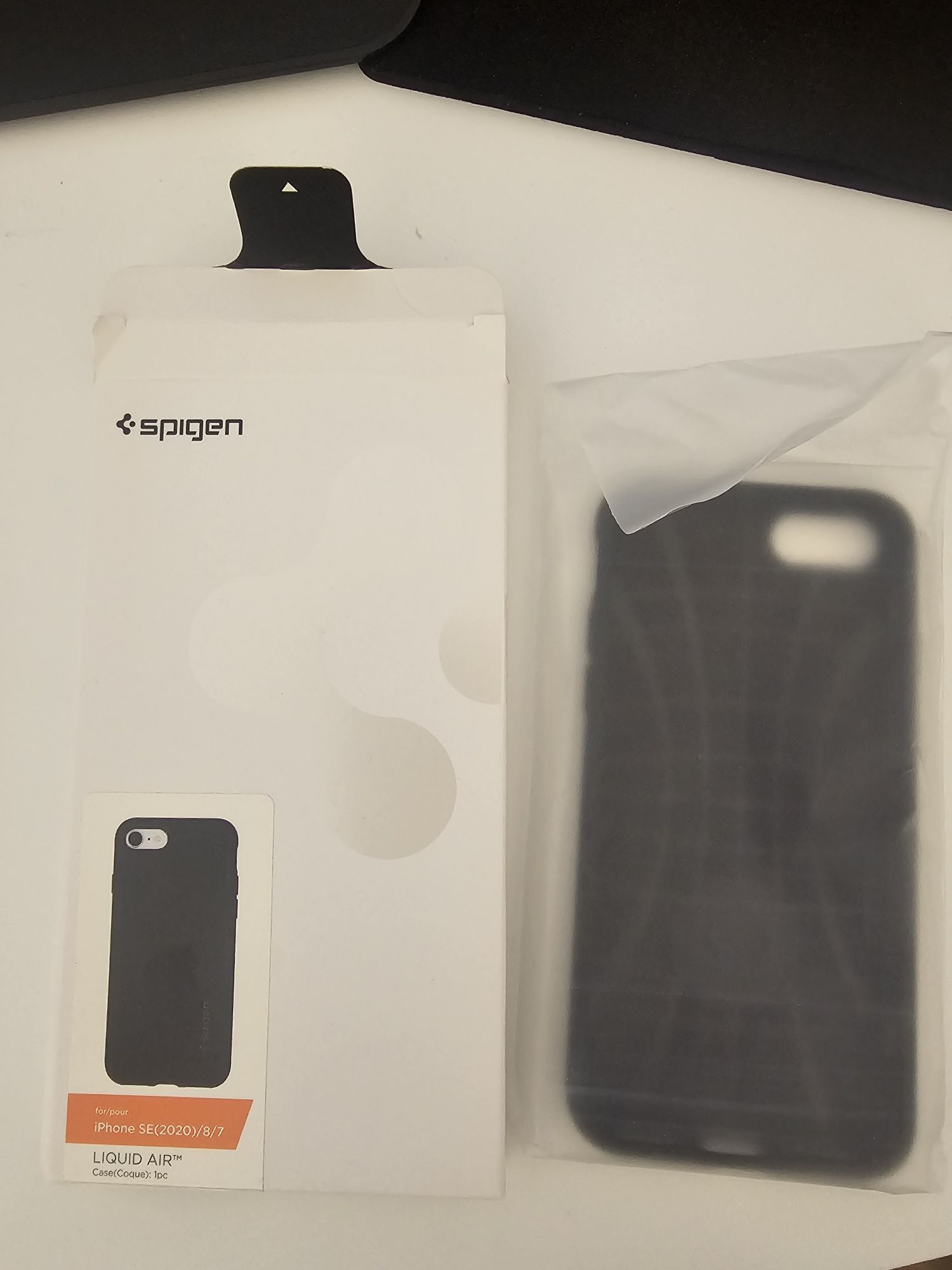 Etui Spigen iPhone 8 /7/SE