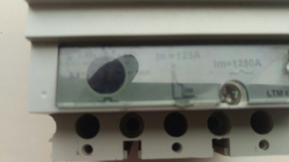 Автомат general electric 125 A