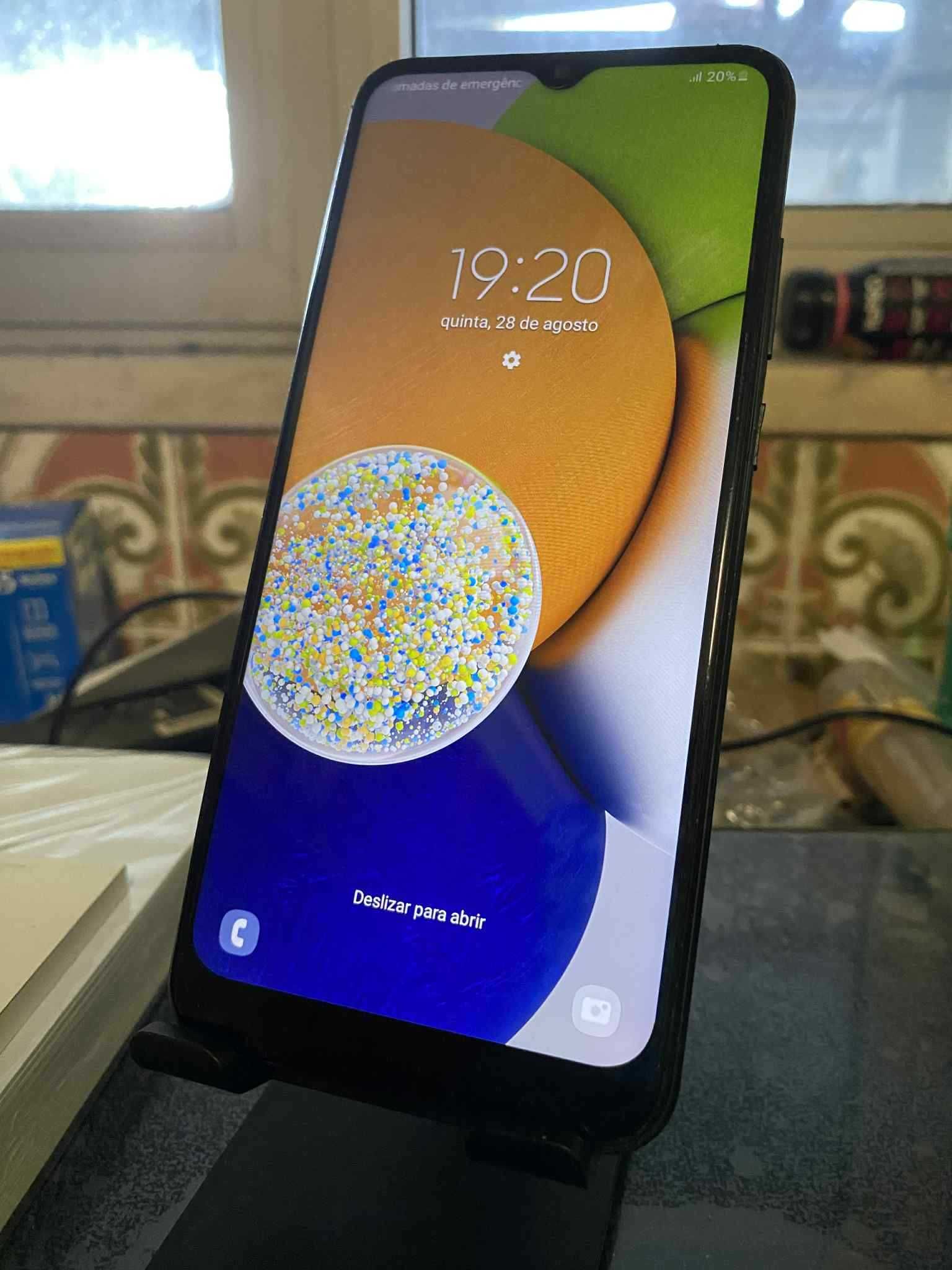 Samsung Galaxy A03 – 64GB com carregador