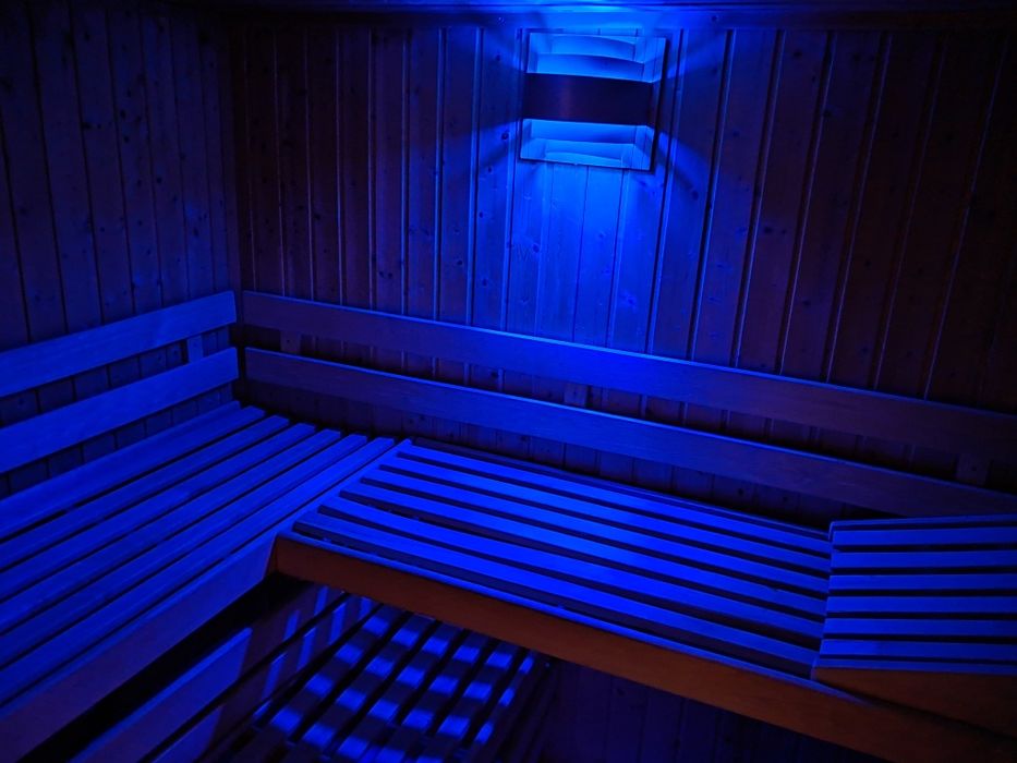 Sauna wewnętrzna narożnikowa