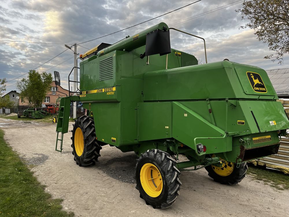 Комбайн  John Deere 1032/1042 Джон Дир 1032/1042 Стан Нового