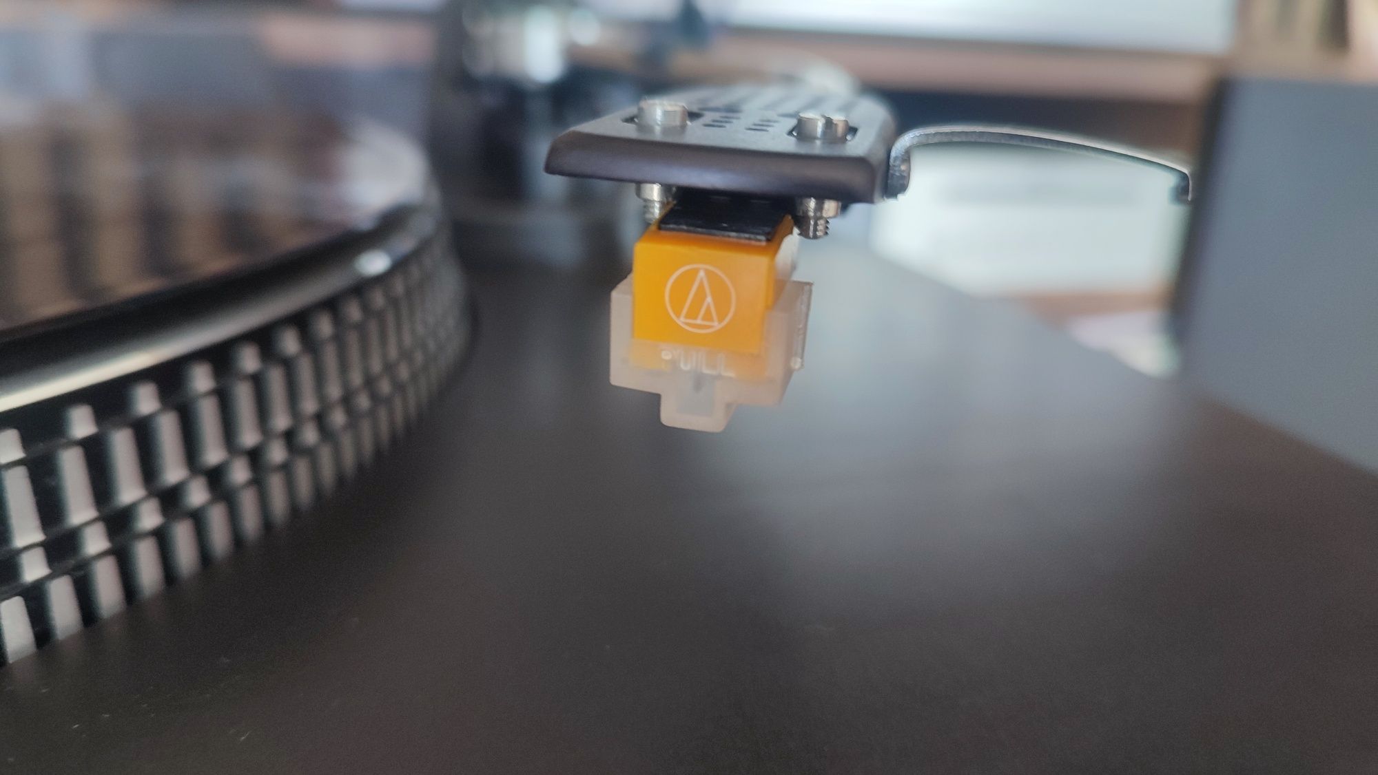 Gramofon Technics SL-D2