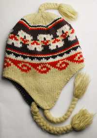 Зимняя вязаная женская шапка флисовая подкладка Скандинавская с ушками