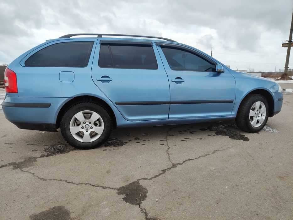Продам Skoda Octavia A5 1,6MPI