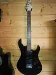 Guitarra Yamaha ERG 121