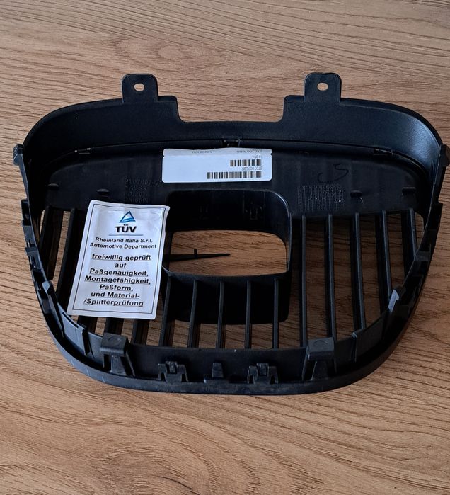 Atrapa grilla seat cordoba Ibiza