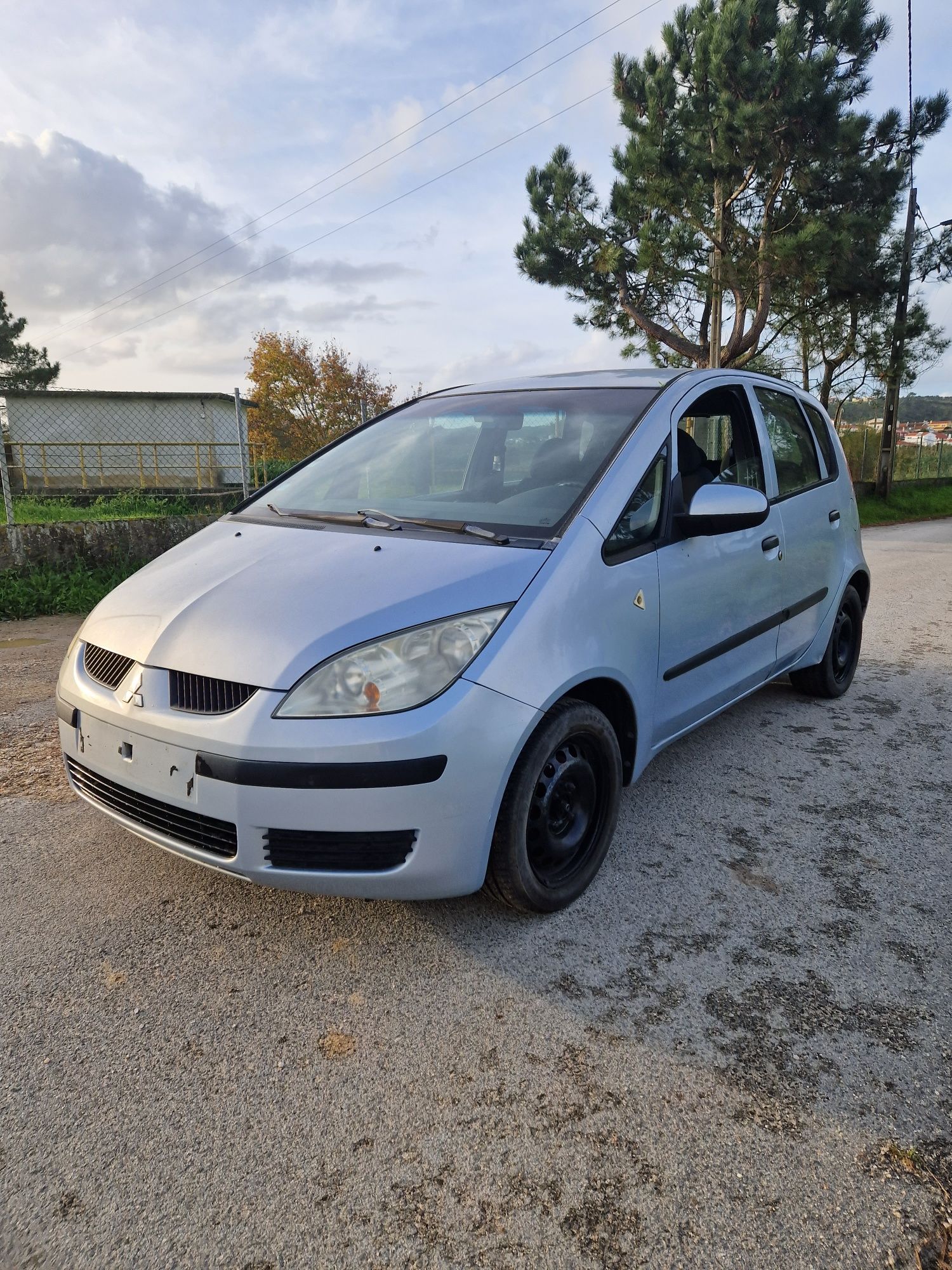 Mitsubishi Colt 1.1 para peças 2007