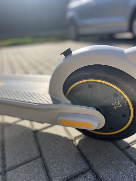 Электросамокат Ninebot G30 MAX