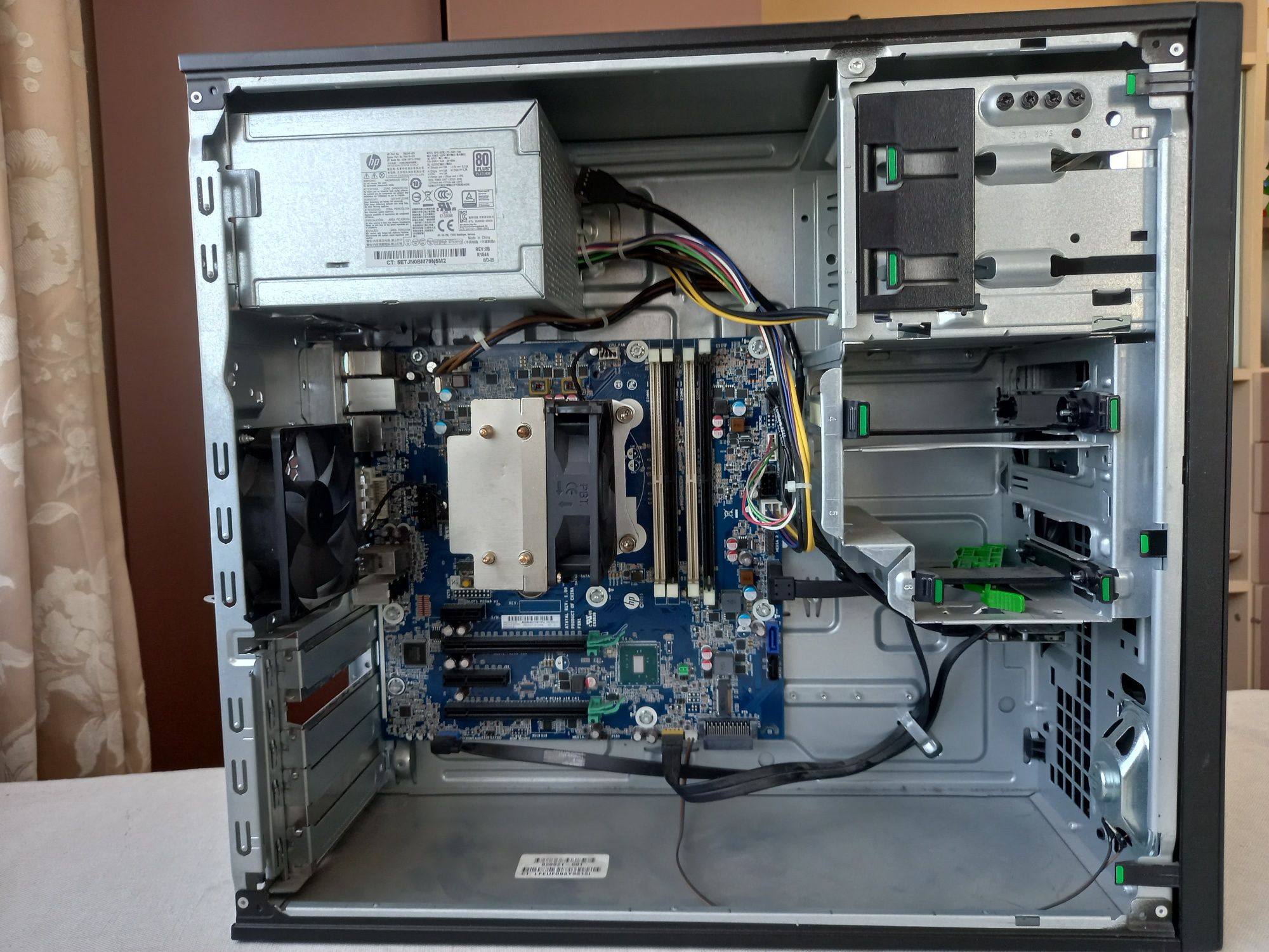 Komputer stacjonarny HP Z240