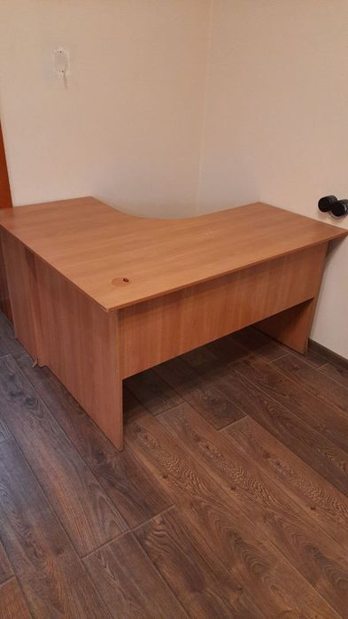 Офісні меблі ДСП - безкоштовно (самовивіз)