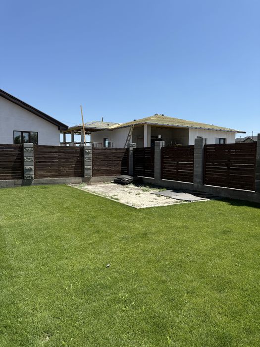 Довгострокова аренда затишного будинку - с.Братське