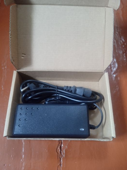 Зарядне, блок живлення, нове 36в 3а.