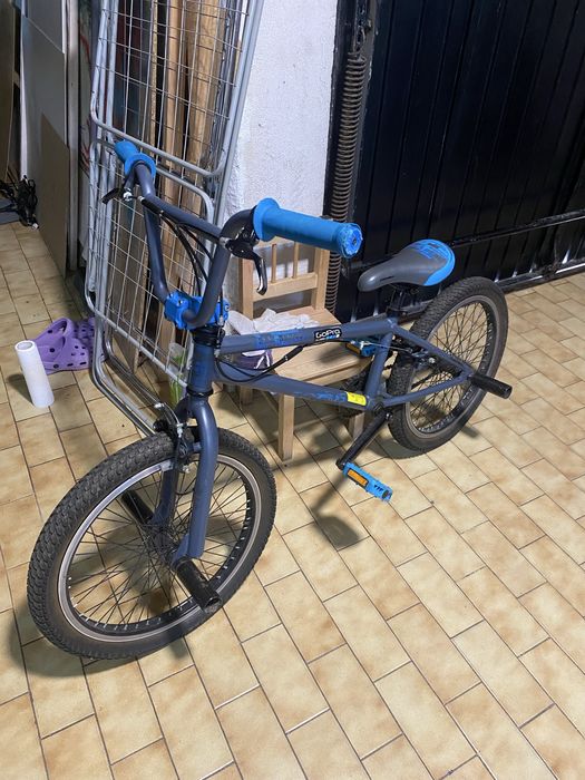 Bicicleta BMX semi nova