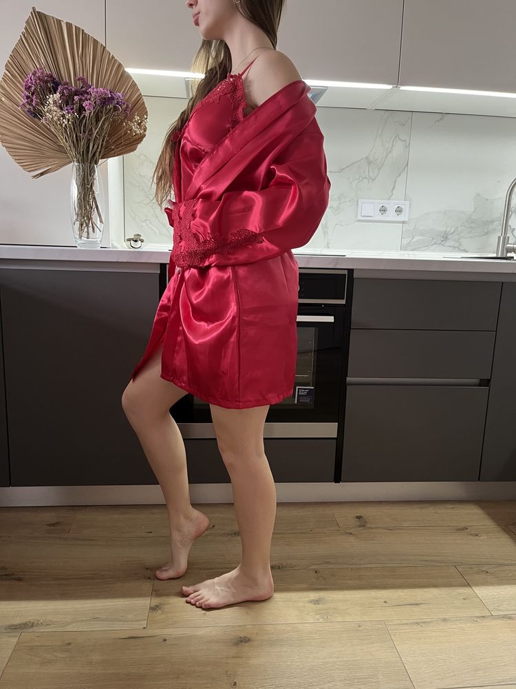 Червоний повний комплект (халат, пеньюар, майка, штани, шорти)