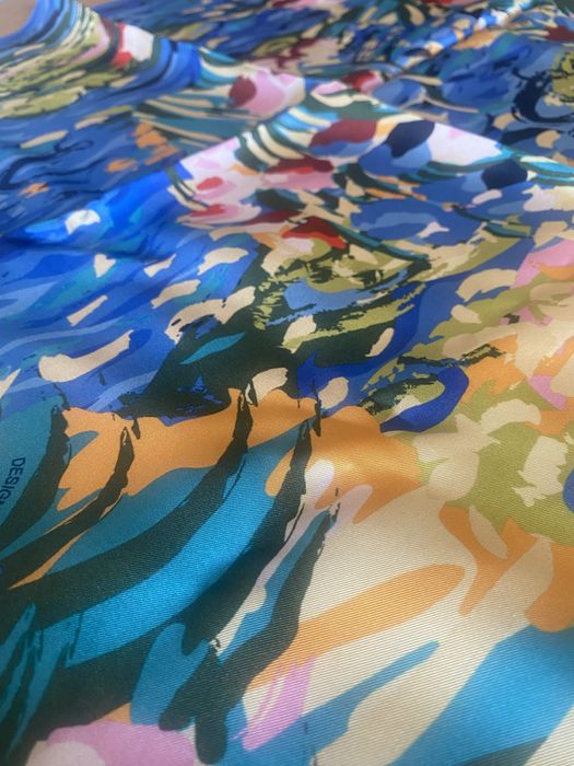 Jedwabna apaszka Freywille