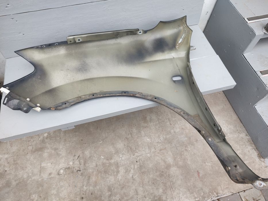 Праве крило Nissan qashqai j10 2012 року рестайлінг в кольорі Gab.