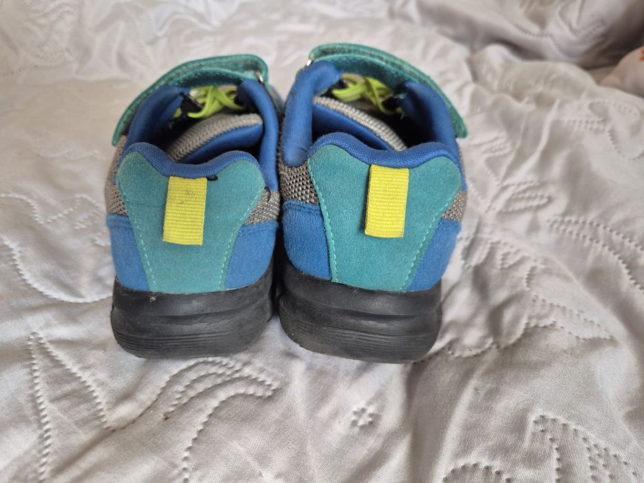 Buty sportowe lekkie