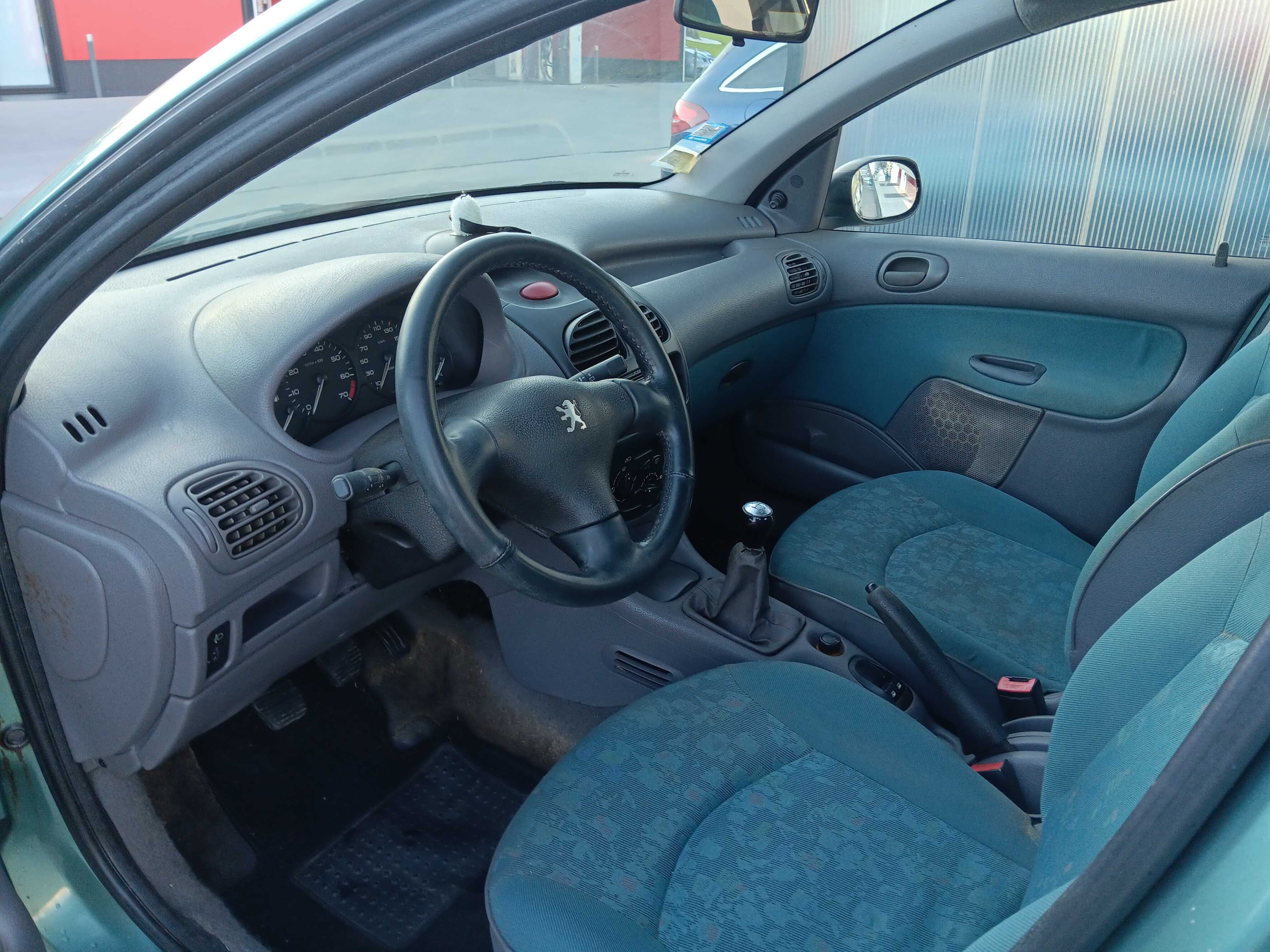 Peugeot 206. 1.1