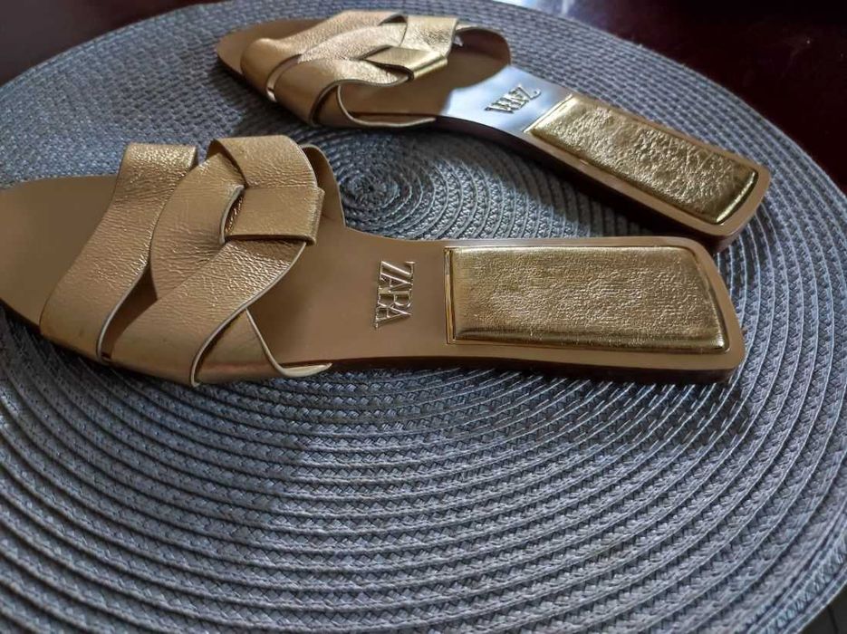 Zara klapki skórzane skórkowe ze skóry złote płaskie  hit sezonu