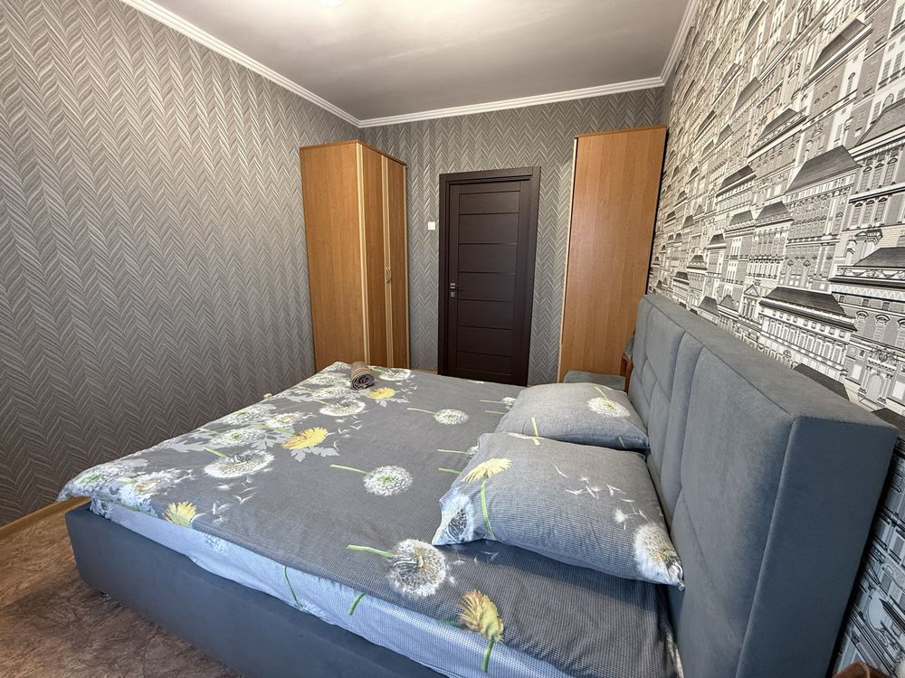 Подобово 2кімнатна затишна простора квартира. Північна, 54.