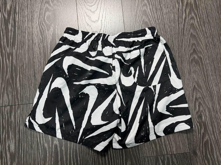 Nike Swoosh чоловічі плавальні спортивні шорти тренувальні оригінал M