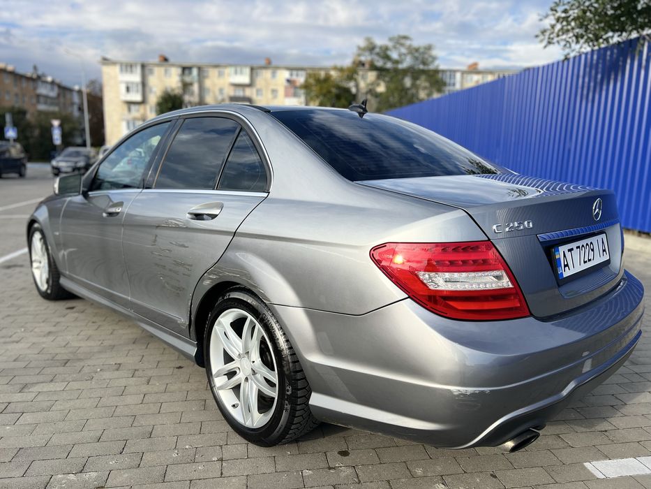 Mercedes Benz C class 1.8 бензин 2011р.