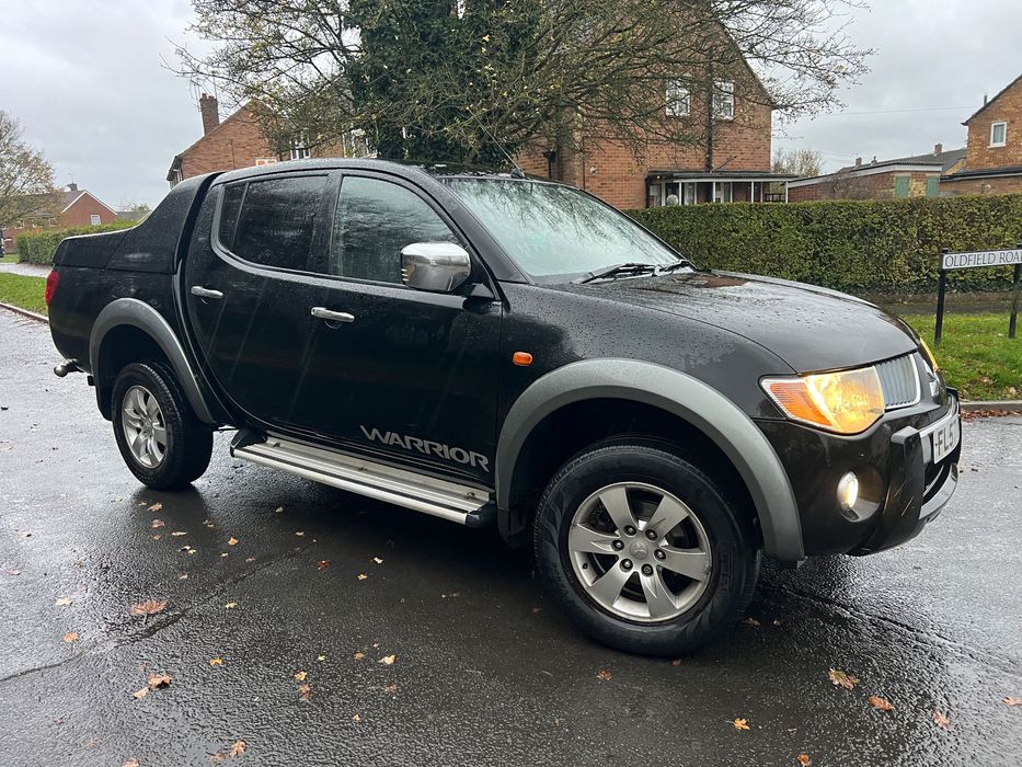 Авто для ЗСУ Mitsubishi L200