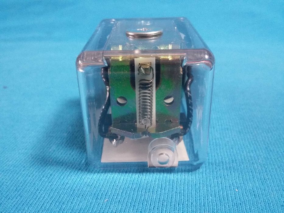 Реле управления сигналами Eagle 22Q2CD024 24 В США оригинал