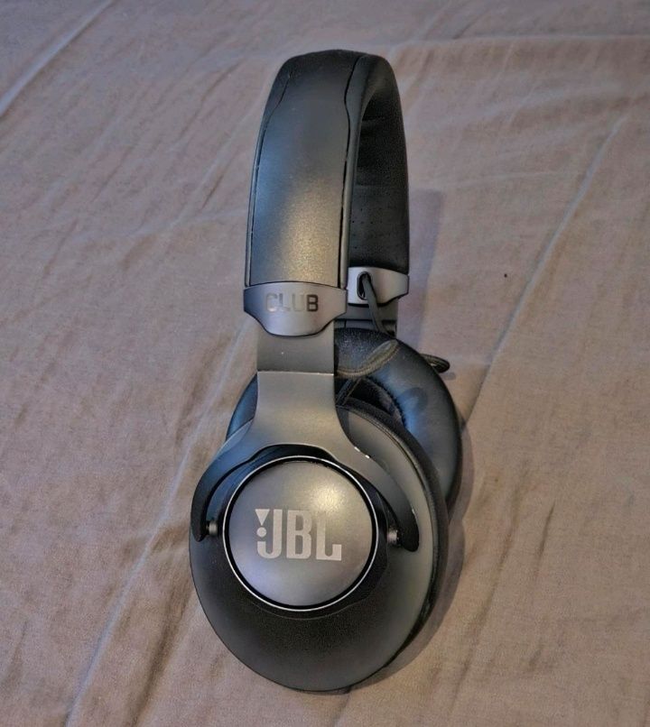 Навушники  JBL Club 950 NC