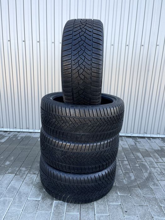 Komplet 4 opon zimowych GoodYear Ultra Grip 245/40/19