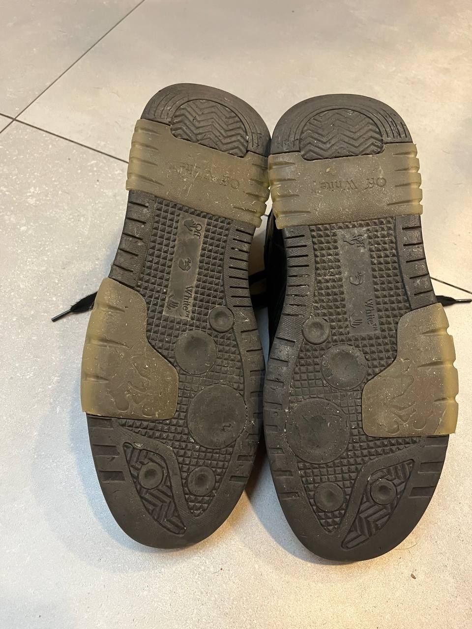 Кроссовки Off white out of office