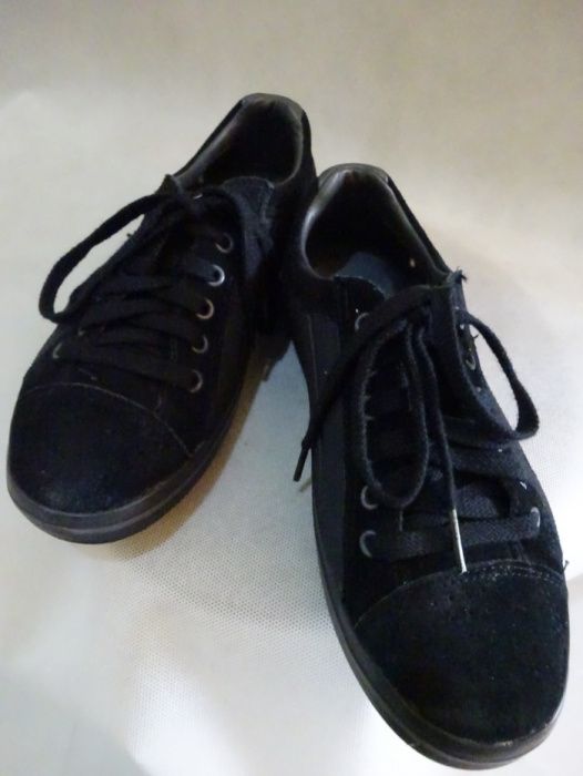 crocs czarne półbuty M 7 -39-40 wkładka 24,6 cm buty, obuwie