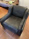 Sofa em pele 1 lugar
