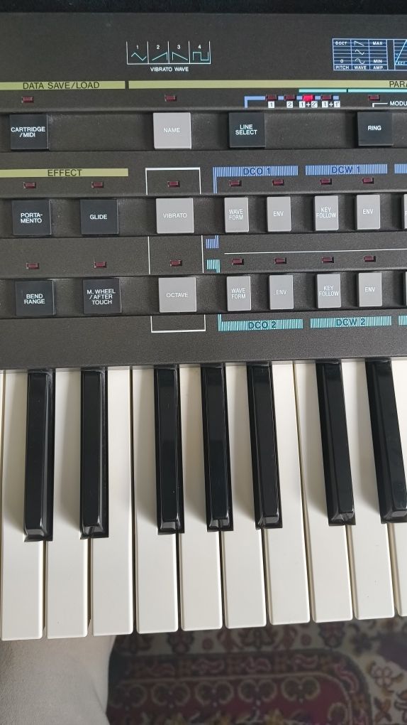 Syntezator Casio CZ-1