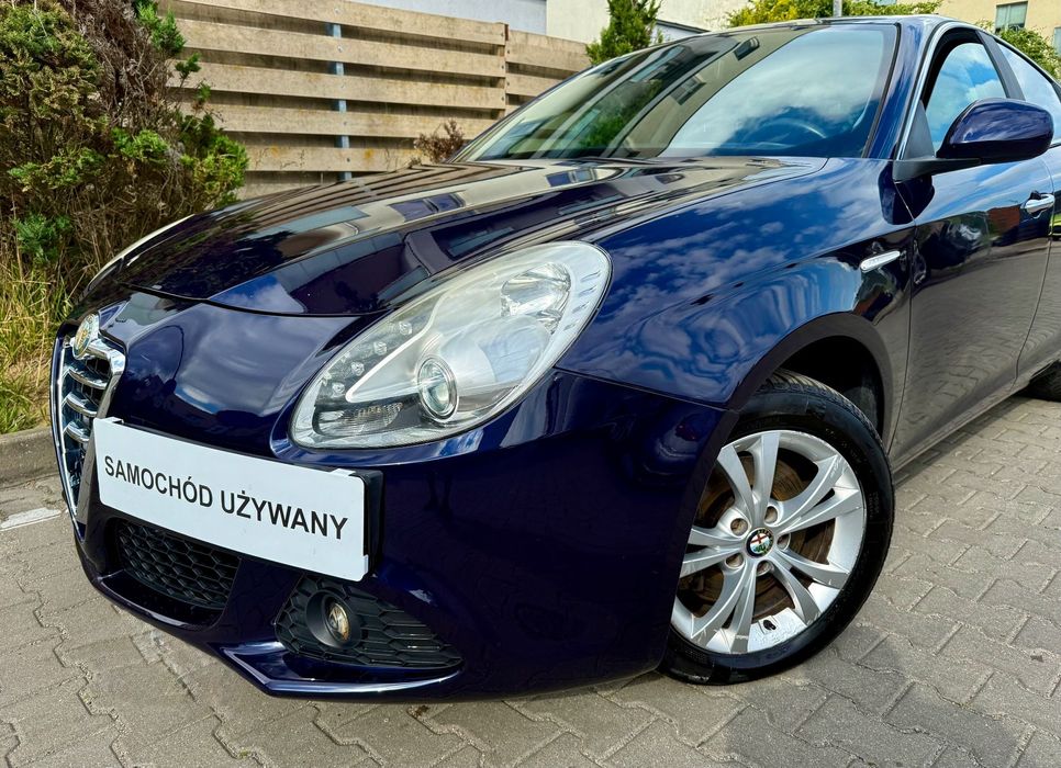 Alfa Romeo Giulietta Climatronic Bose DNA LED Alu Isofix